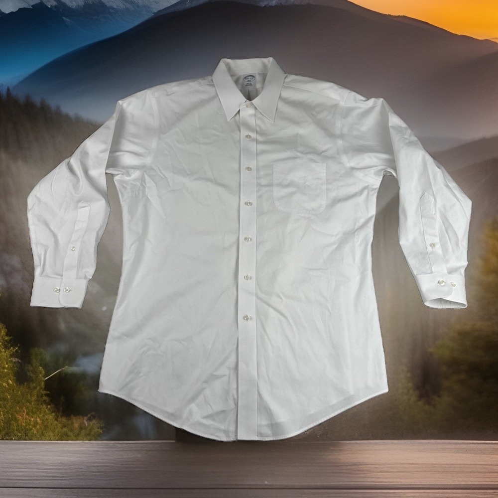 Brooks Brothers White Pinpoint Oxford Dress Shirt 16.5-32/33 Slim Fit